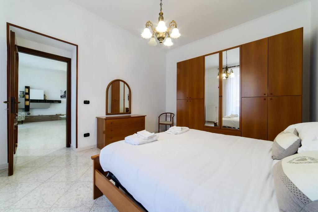 Casa Vacanze “In Centro” サレルノ エクステリア 写真